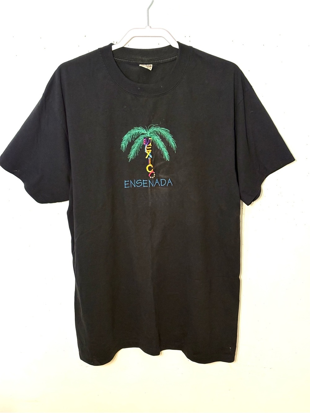 Black Ensenada Mexico Palm Graphic T-Shirt. Size XXL. EUC.